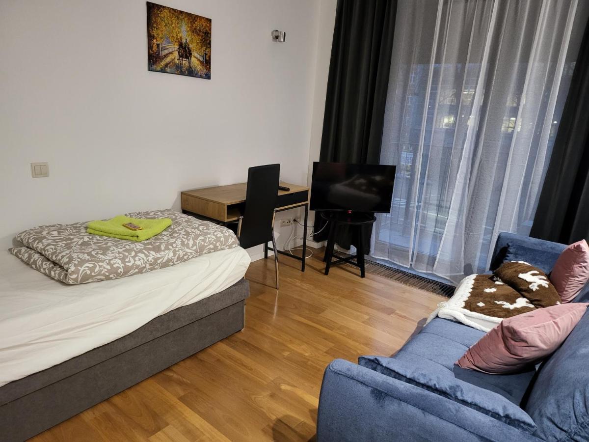 Amber Hostel Szlak クラクフ エクステリア 写真